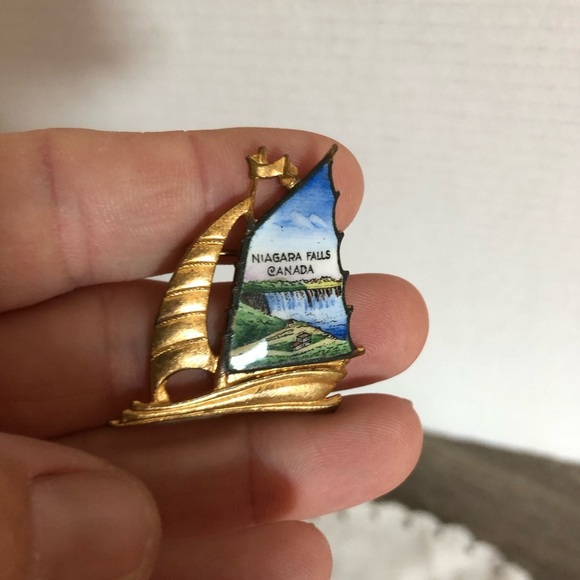 Vtg Niagara Falls Souvenir Brooch - Picture 7 of 10